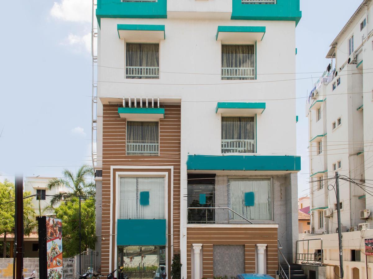 Oyo 10630 Hotel Nano Turf Madurai Exterior foto