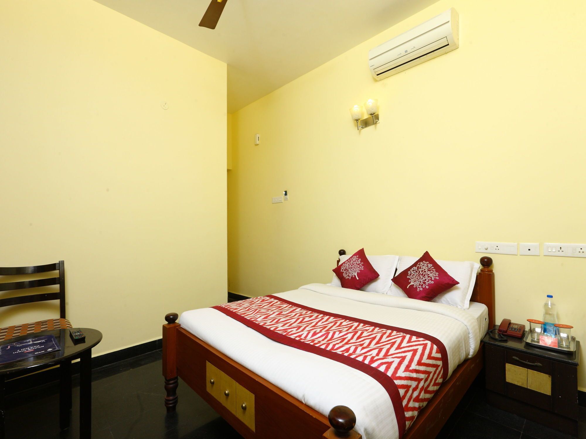 Oyo 10630 Hotel Nano Turf Madurai Exterior foto